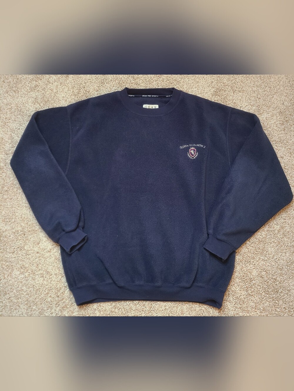 Vintage Queen Elizabeth II 2 Cruise Ship Souvenir Fleece Crewneck Sweatshirt